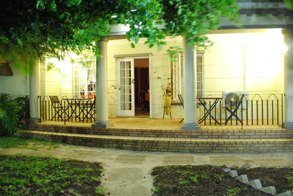 Sun Bell Lodge Bellville Exterior photo